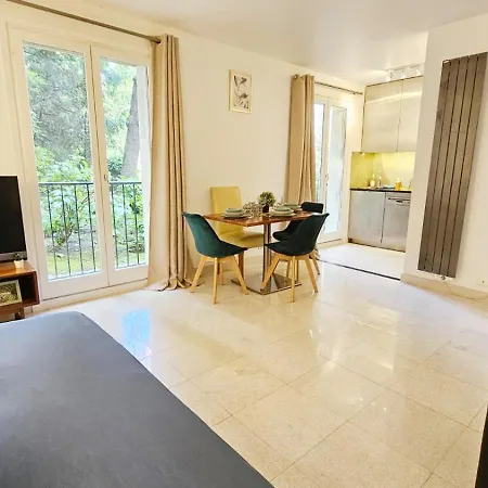 Apartment Neuf Quartier Saint-germain-des-pres Centre Touristique De